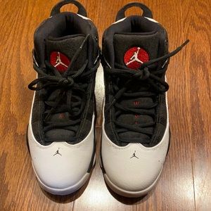 Little boys Jordan 6 rings